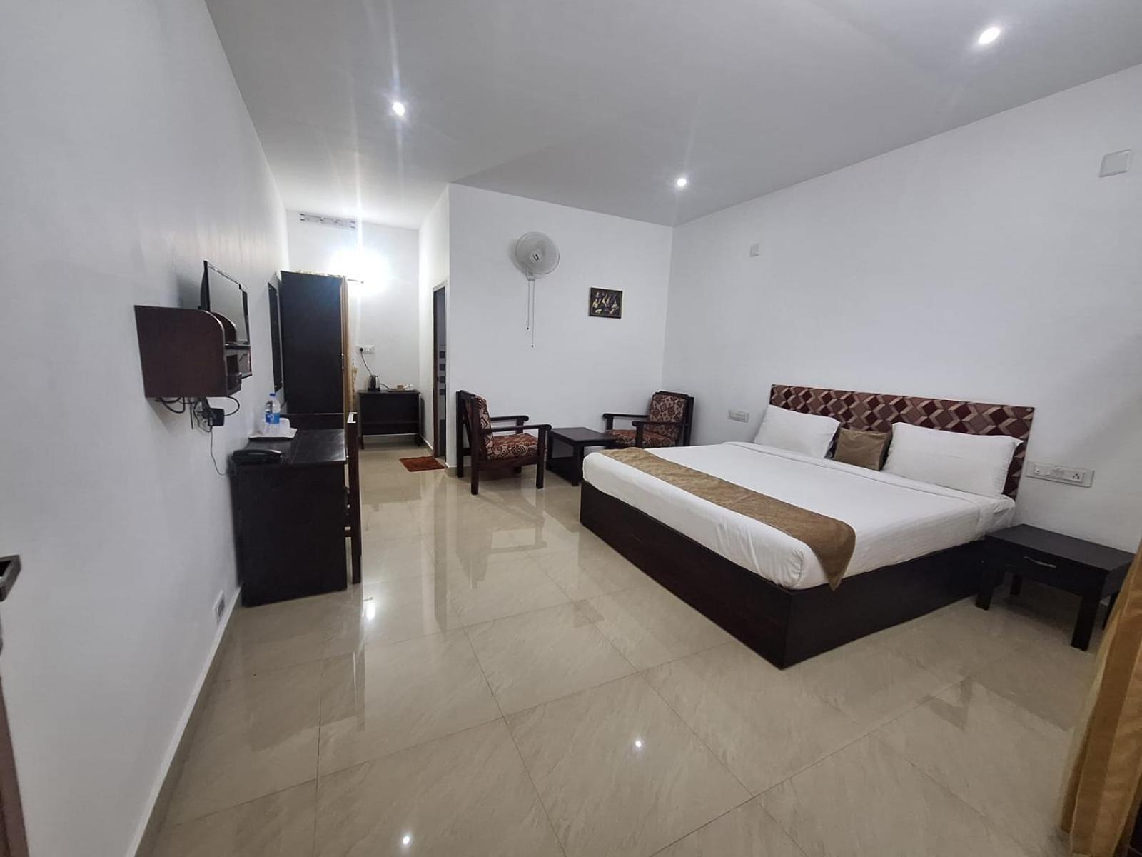Green Auro By Bob Hotels Wayanad Eksteriør billede