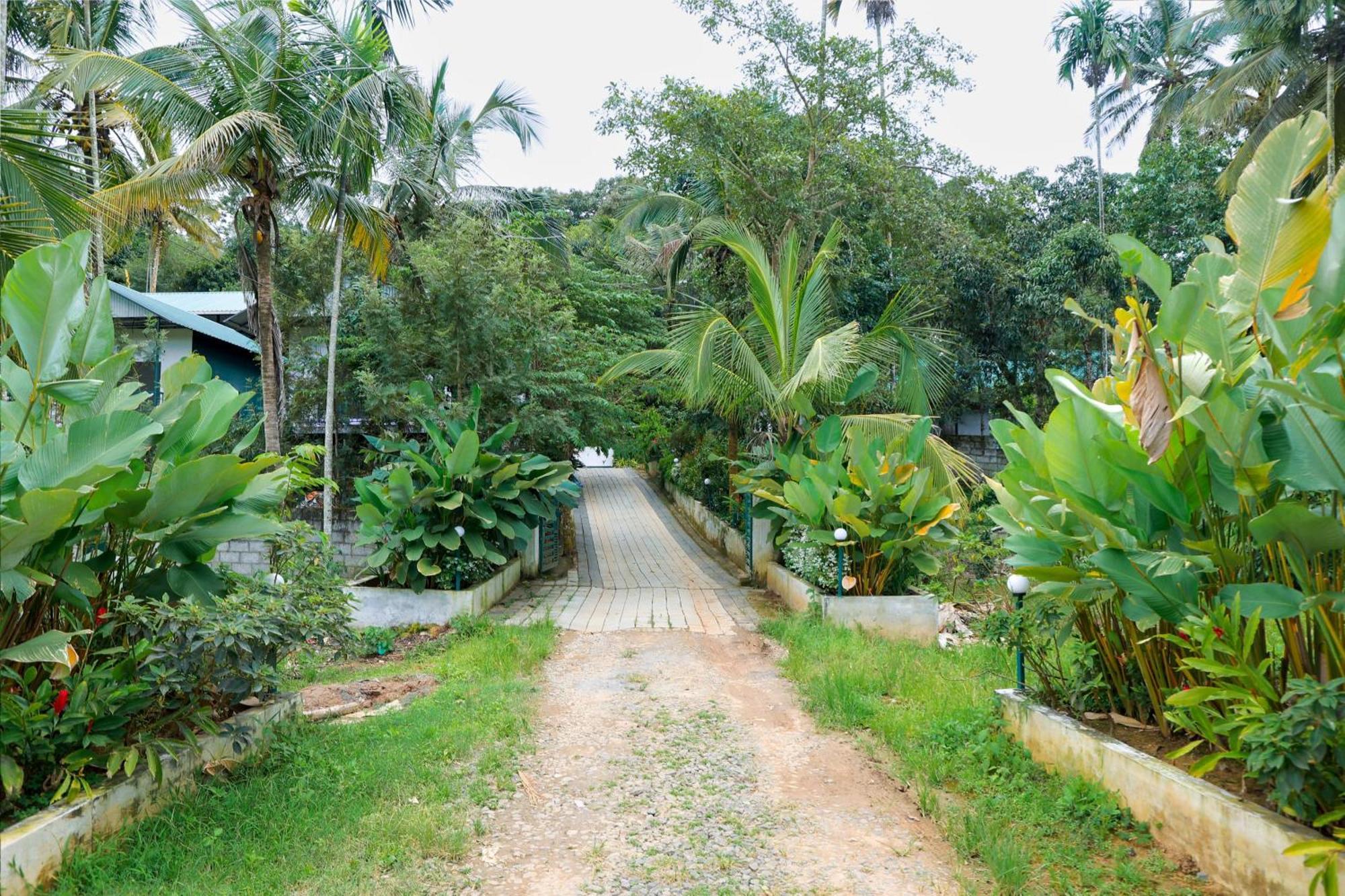 Green Auro By Bob Hotels Wayanad Eksteriør billede